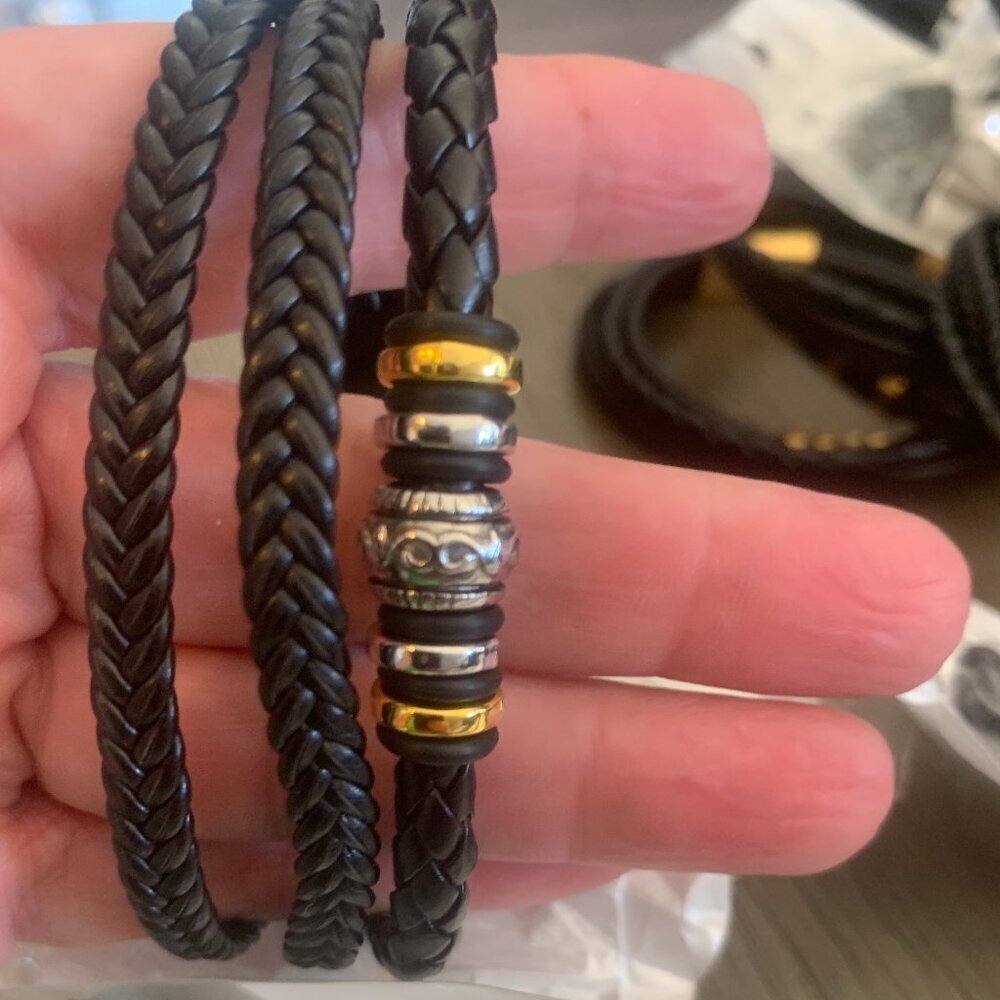 LOWEST PRICE I CAN GO...GET IT NOW!! RESONABLE OFFERS EXCEPTED